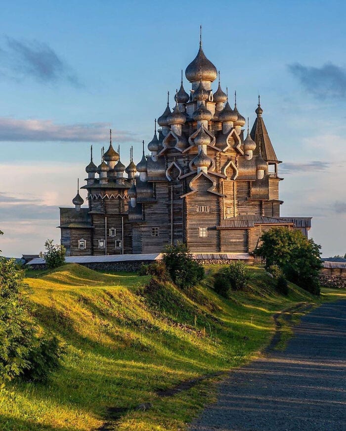 40 Of The Most Beautiful Historic Castles 