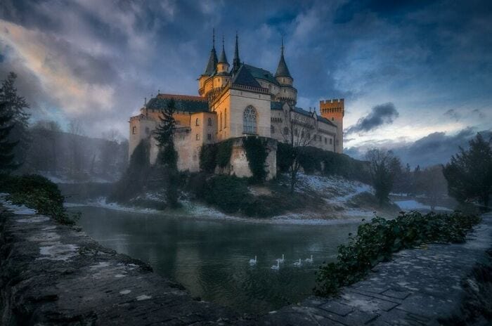 40 Of The Most Beautiful Historic Castles 