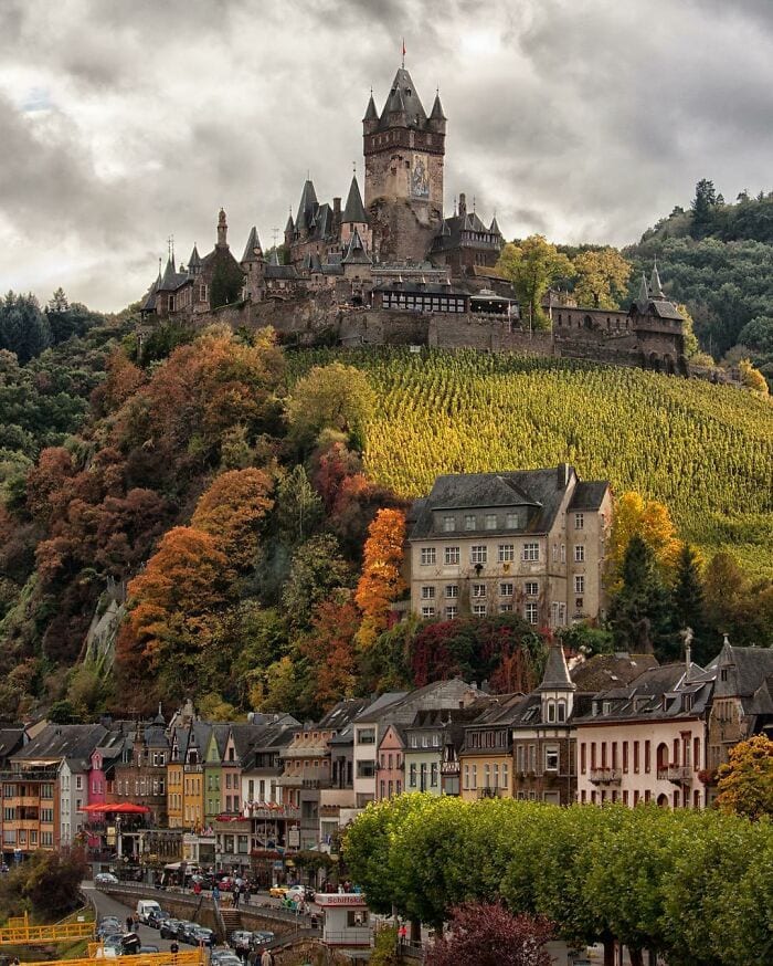 40 Of The Most Beautiful Historic Castles 
