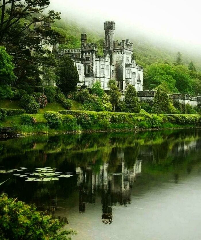 40 Of The Most Beautiful Historic Castles 
