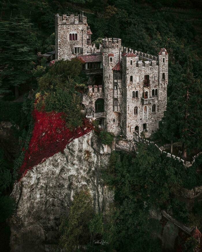 40 Of The Most Beautiful Historic Castles 