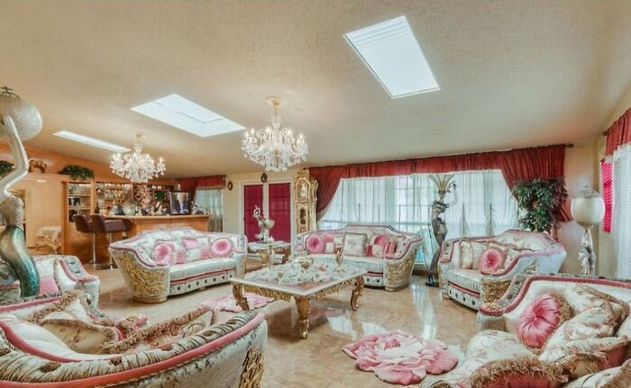 30 Times People Made Terrible Home Decor Choices 