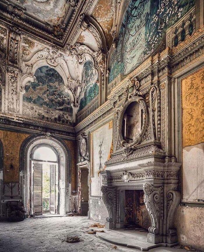 30 Amazing And Breathtaking Abandoned Locations