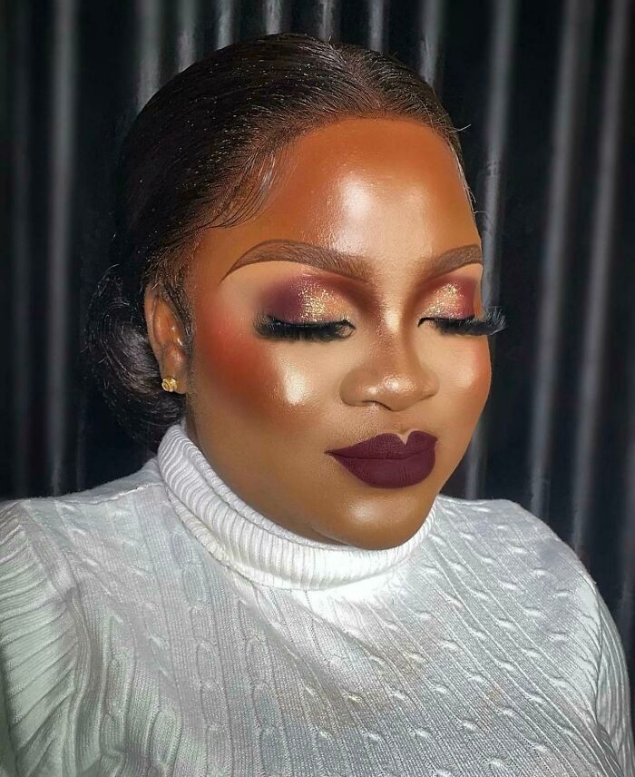 50 Hideous Times Makeup Artists Messed Up