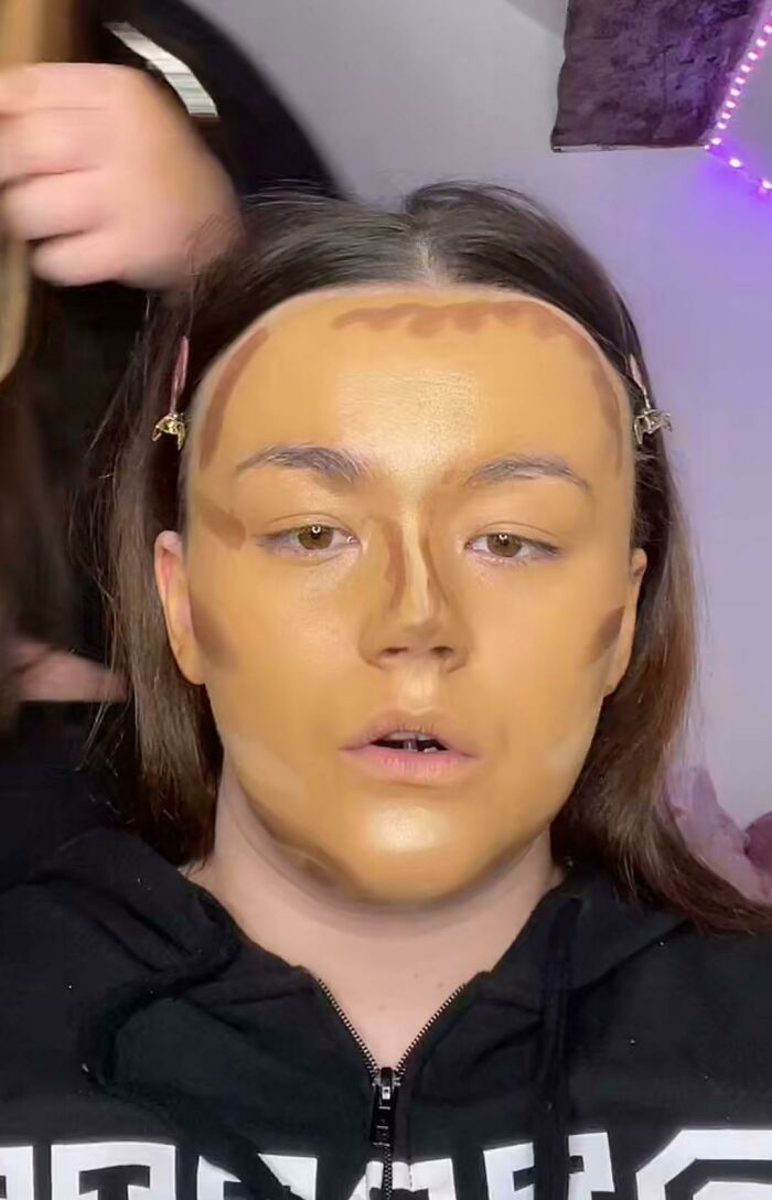 50 Hideous Times Makeup Artists Messed Up