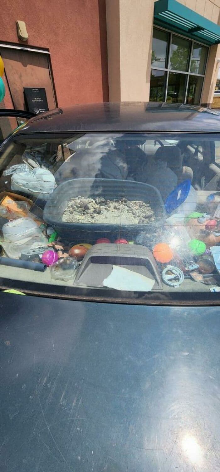 30 Hilarious Pics That Show The Level Of Nonsense Mechanics Have To Deal With