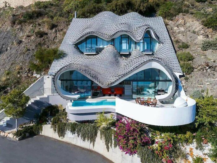 30 Tacky And Tasteless Ideas That Didn'T Turn Out So Bad