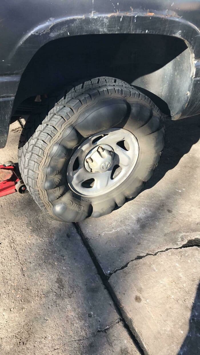 30 Hilarious Pics That Show The Level Of Nonsense Mechanics Have To Deal With