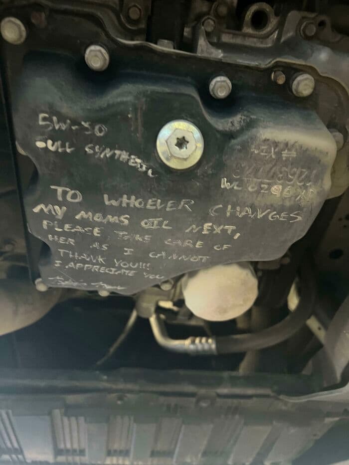 30 Hilarious Pics That Show The Level Of Nonsense Mechanics Have To Deal With