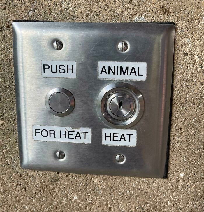 30 Cringeworthy Design Mistakes That Turned These Signs Into A Meme