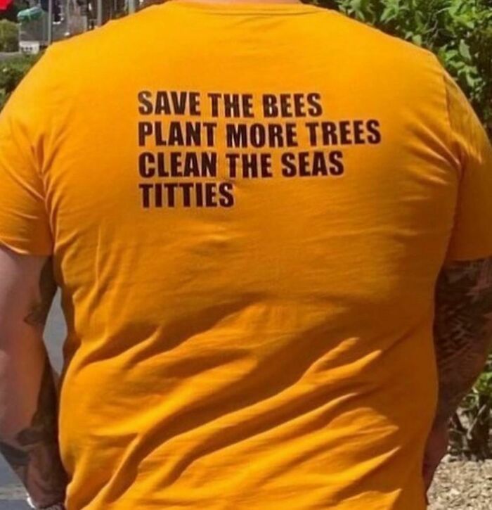 30 Ridiculous And Funny Shirts People Wore In Public