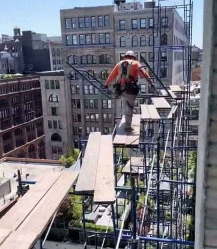 30 MindBlowing Times Safety Regulations Were Completely Ignored