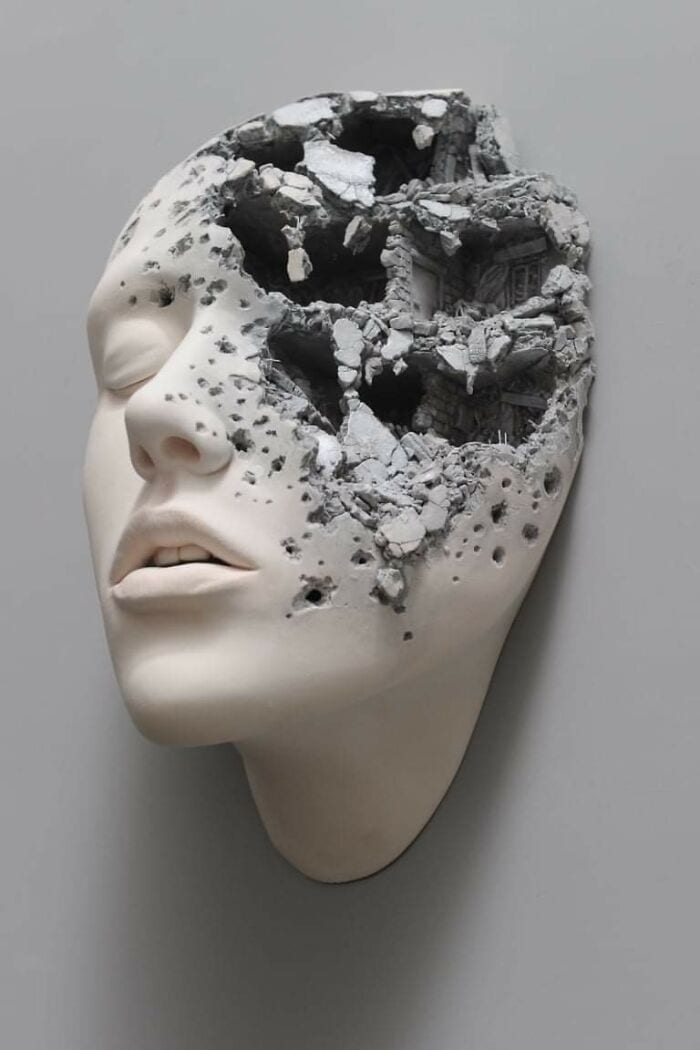 30 Amazing Pictures Of Sculptures That Are Both Breathtaking And Unbelievable 