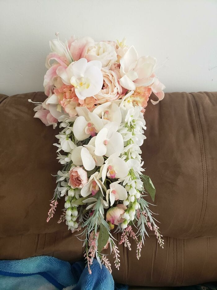 30 Wholesome Times People Diy'ed Their Weddings 