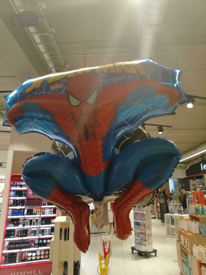 30 Unfortunate Designs By People Who Had No Clue What They Were Doing