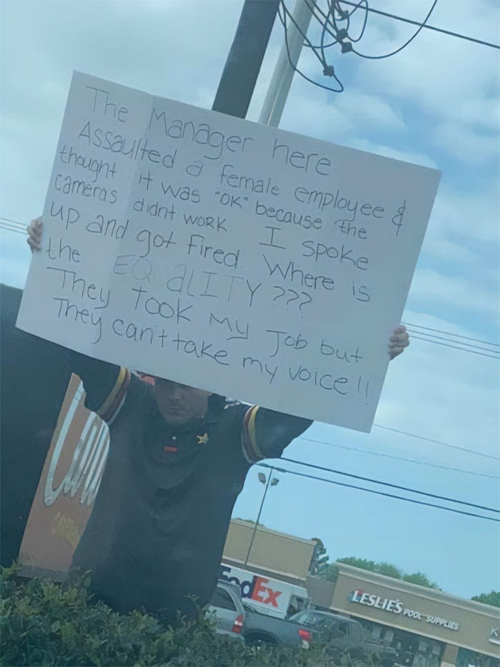 30 Insane And Infuriating Signs Bosses Left Up At Work 