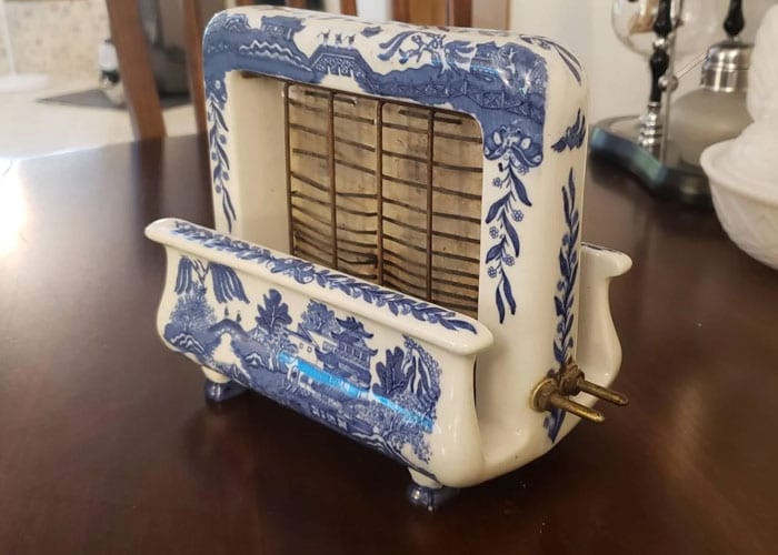 30 Of The Most Interesting And Beautiful Antiques 