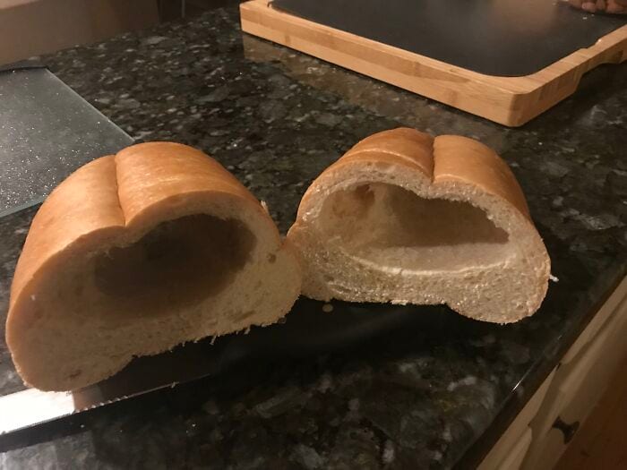30 Unbelievable Times People Didn't Get What They Paid For