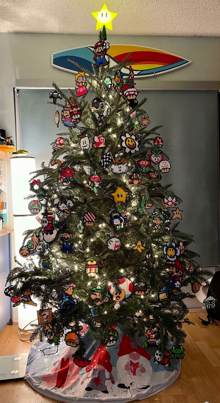 30 Epic And Creative Christmas Trees That Absolutely Won Christmas 