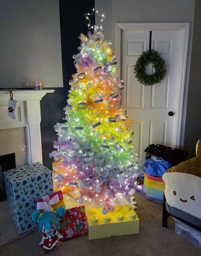 Creative Christmas Trees 21 63972E6E4D791 700