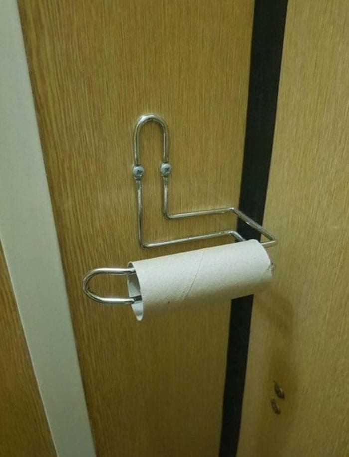 30 Hilarious Pics Of British People Going About Their Day