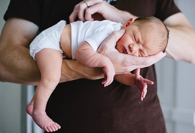 Fourth Trimester Keeping Baby Alive Image