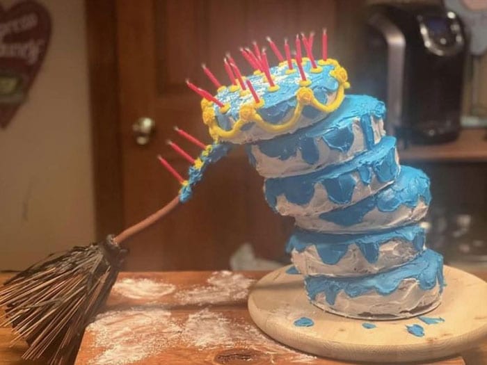 Funny Cake Shaming 63D3C95A0E2F3 700