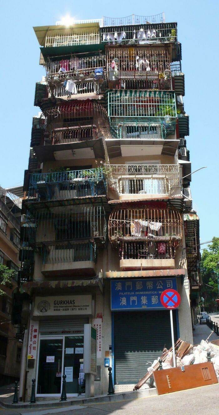 30 Hilarious Times Architects Failed To Consider Basic Functionality