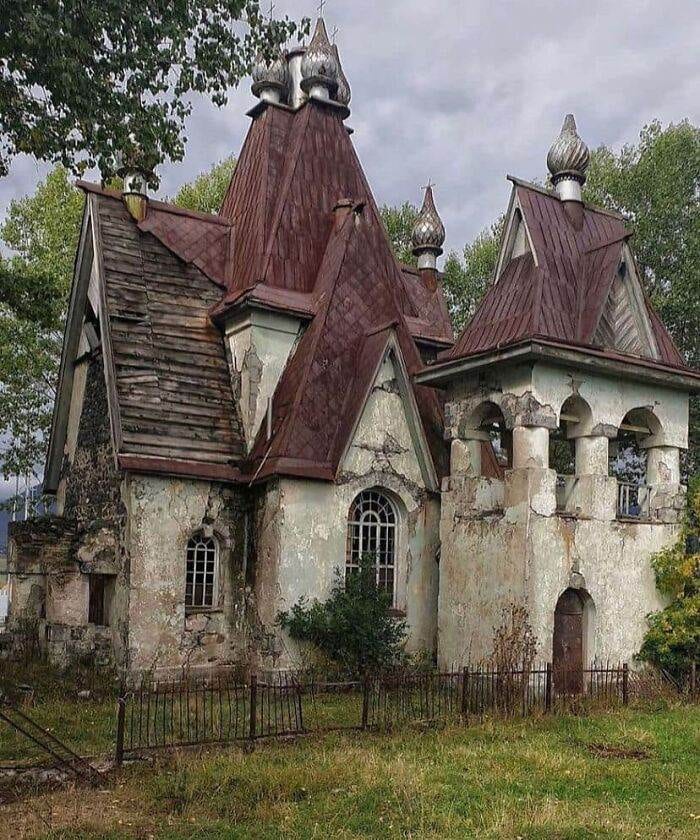 30 Of The Most Breathtaking Forgotten Places 