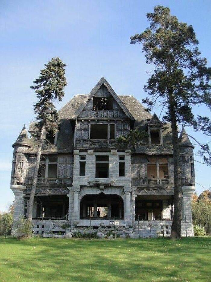 30 Of The Most Breathtaking Forgotten Places 