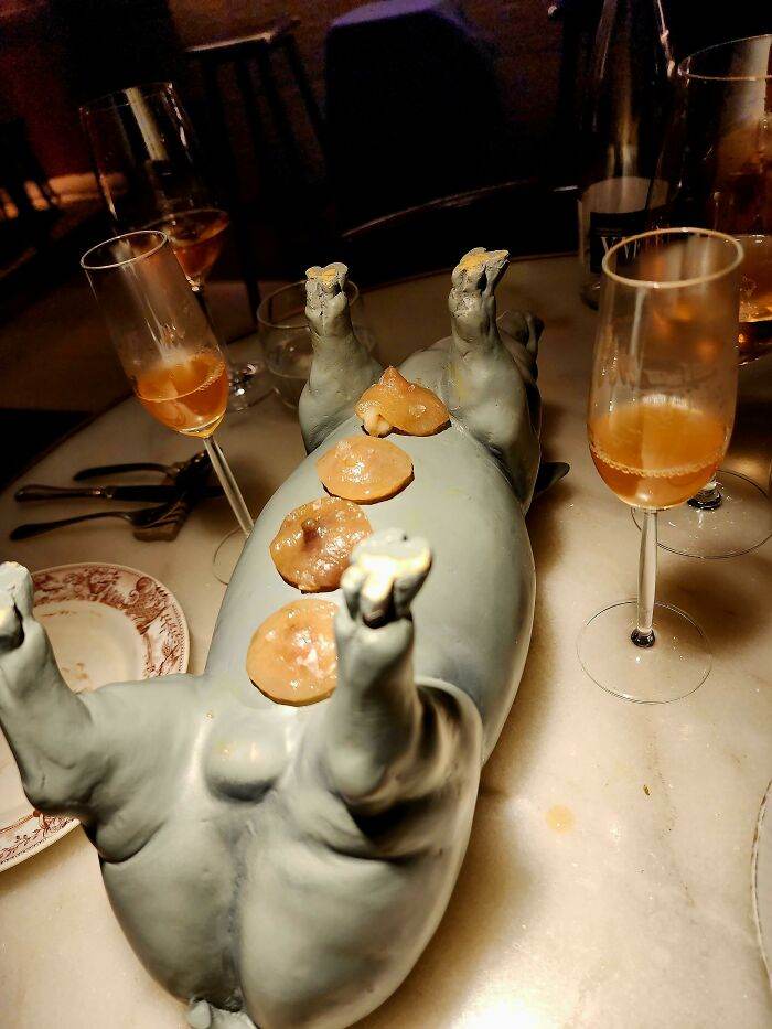 30 Outrageous Times Restaurants Messed Up