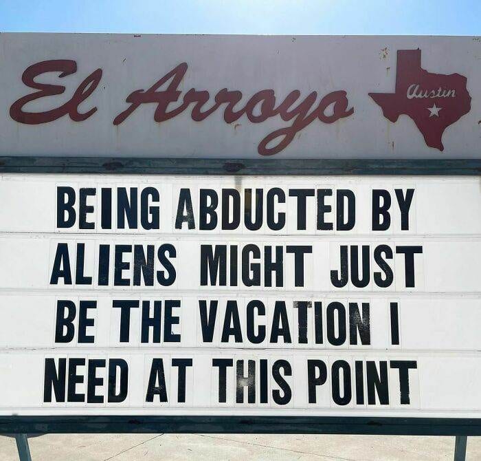 30 Hilarious Signs Posted By A Restaurant