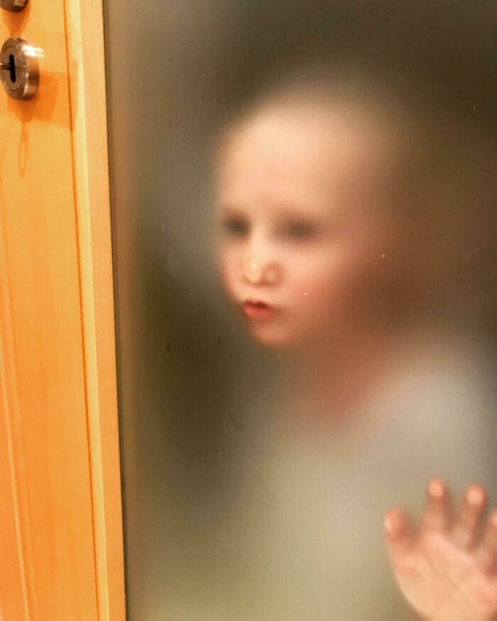 30 Epic Initially Scary Images With Unexpected Stories