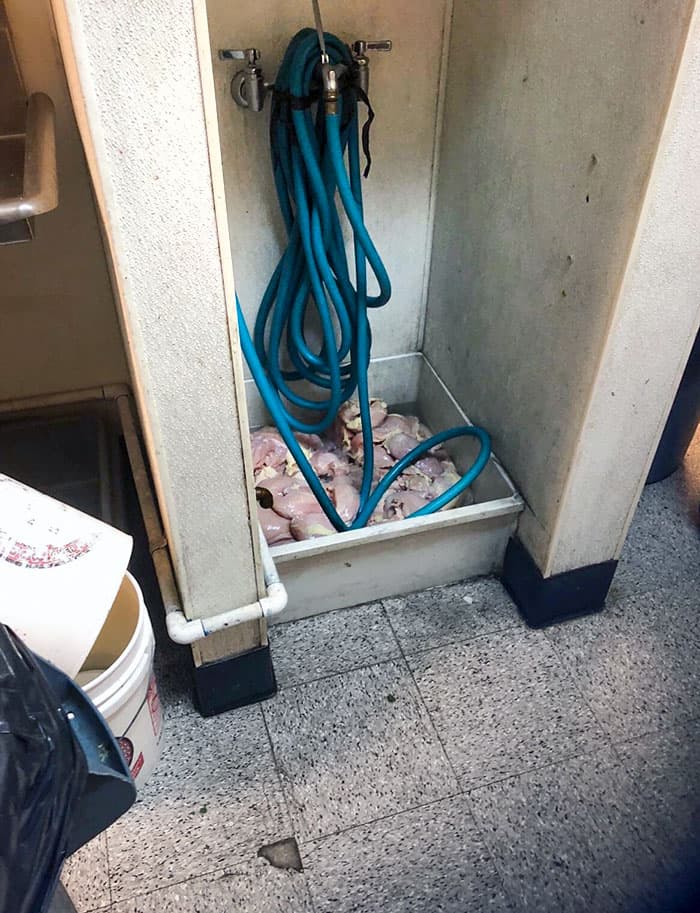 Infuriating Restaurant Pics 38 64A547861E7C8 700