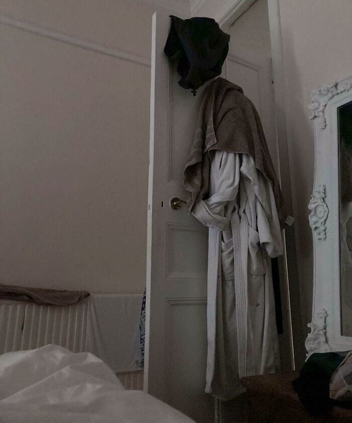 Unintentionally Creepy Jump Scare Photos 12 64D9De2190Dcf 700