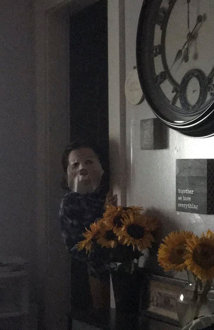Unintentionally Creepy Jump Scare Photos 12 64E620E45A3Ee 700