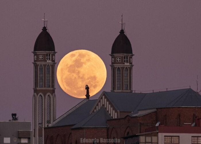30 Breathtaking Blue Moon Pictures