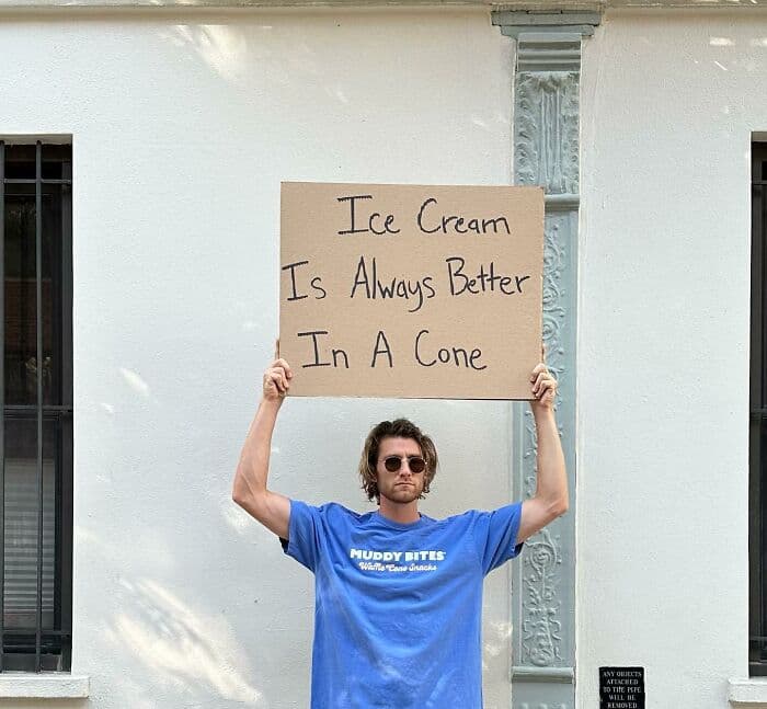 30 MustSee Hilarious 'Dude With Sign' Images For A Good Laugh