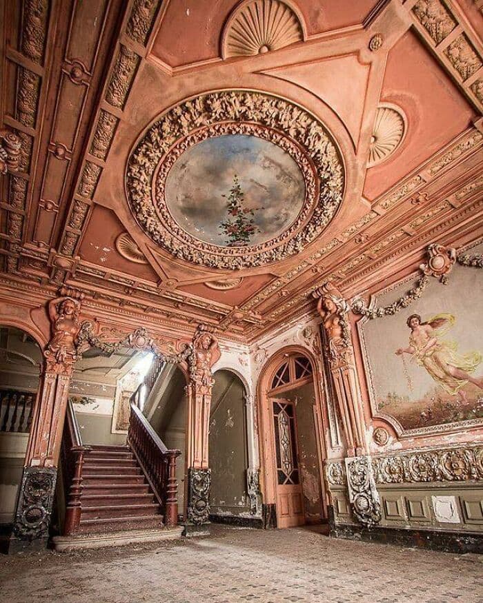 Interesting Old Abandoned Houses Pictures 50 64F81E31D23F7 700