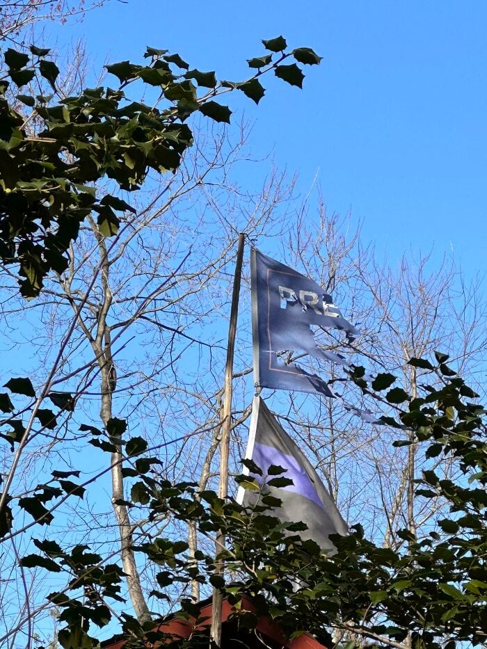 30 Unfortunate Neighbors Of Truly Terrible People