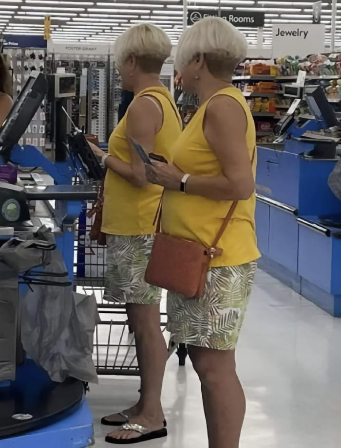 People Of Walmart Pics 2 651Bbc6Fd477C Png 700