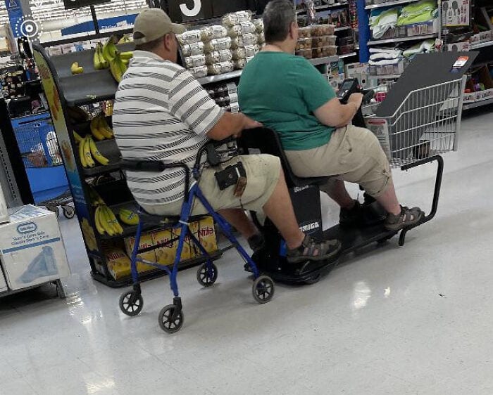 People Of Walmart Pics 8 651Bcc96A1963 Png 700