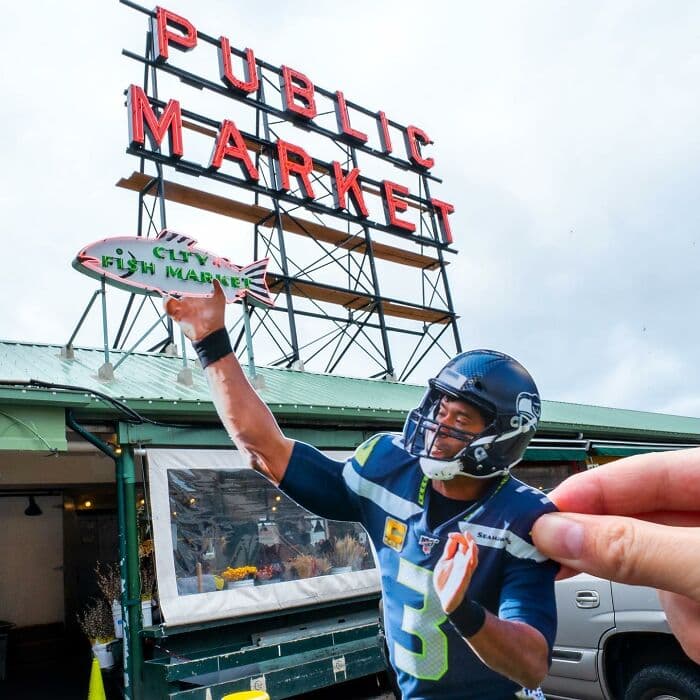 Artist Cleverly Places Pop Culture Character Stickers In Strategic Spots Around His Seattle Neighborhood New Pics 65C5F7B04E423 700