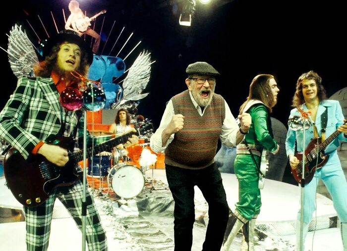 30 Hilarious Photoshop Series Features Dad In Iconic Music Album Covers