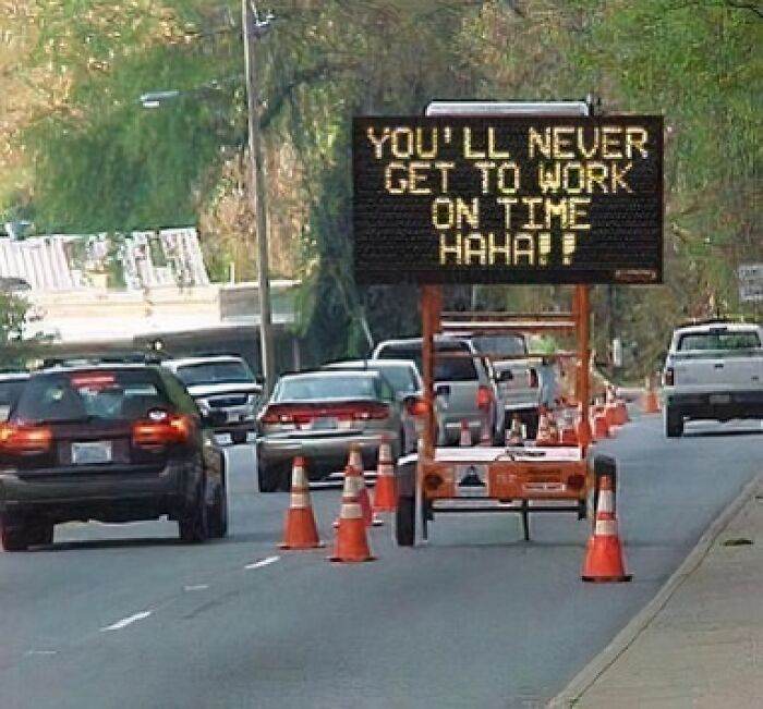 66041F4A9F339 Funny Hilarious Signs 3