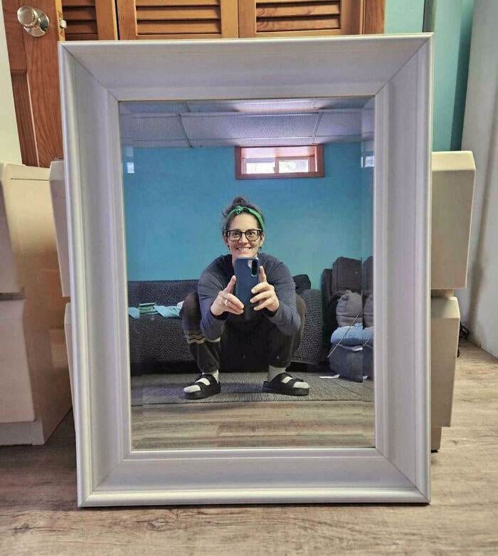 30 SideSplitting Mirror Selling Memes
