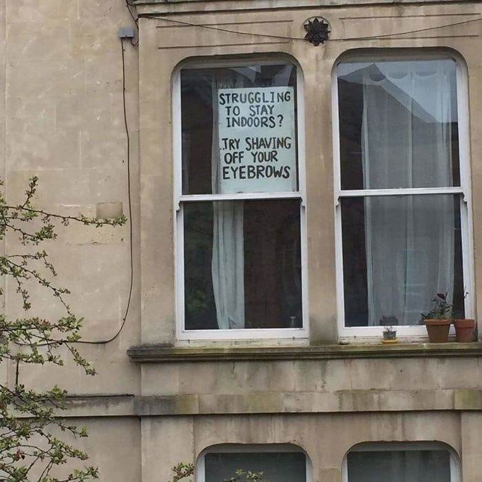 30 Hilarious Signs That Will Leave You In Stitches