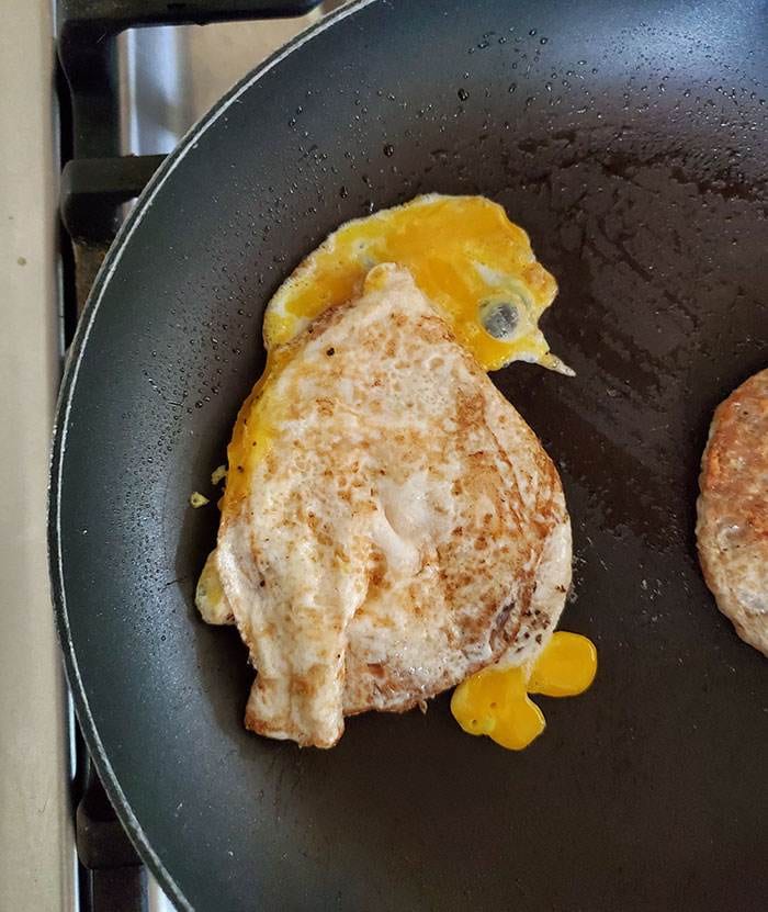 30 Hilarious Examples Of Pareidolia That Show Our Brains Can Imagine Anything