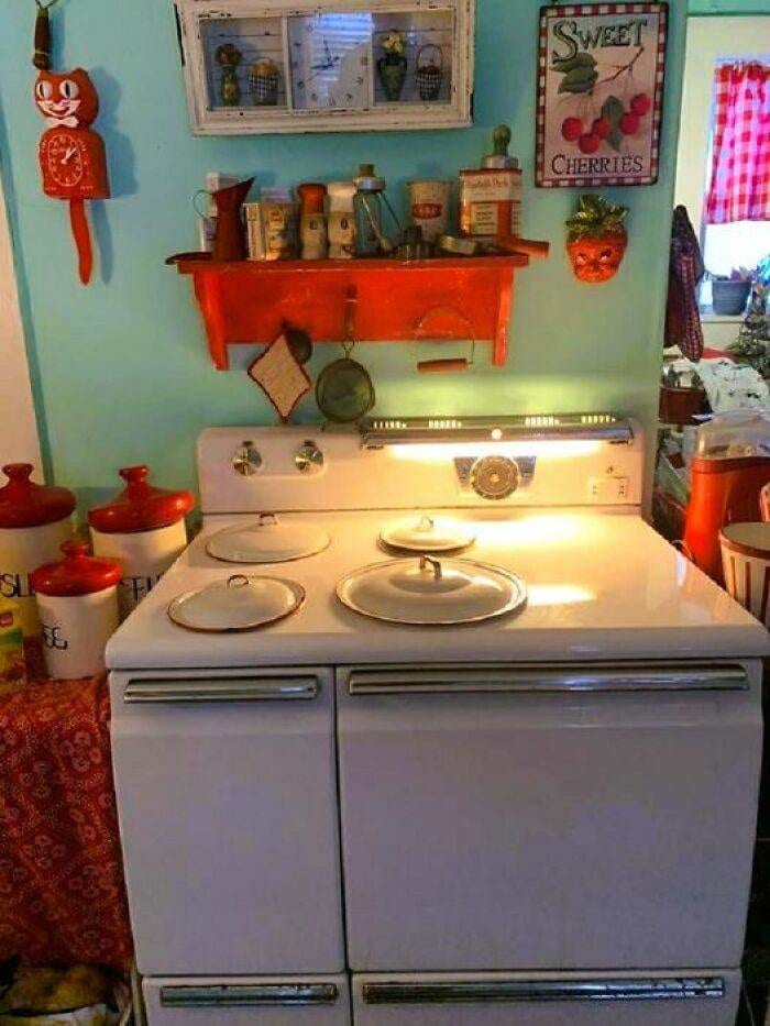 Vintage Kitchens 6690F36E7Ea3A 700