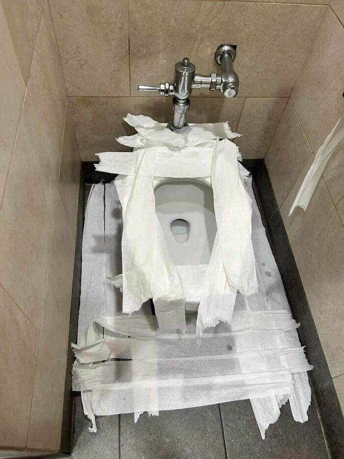 Weird Disturbing Funny Images 66B5C00Be31A5 700